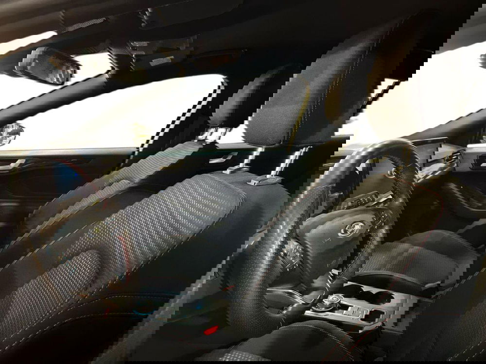 Ford Focus Station Wagon usata a Bari (7)