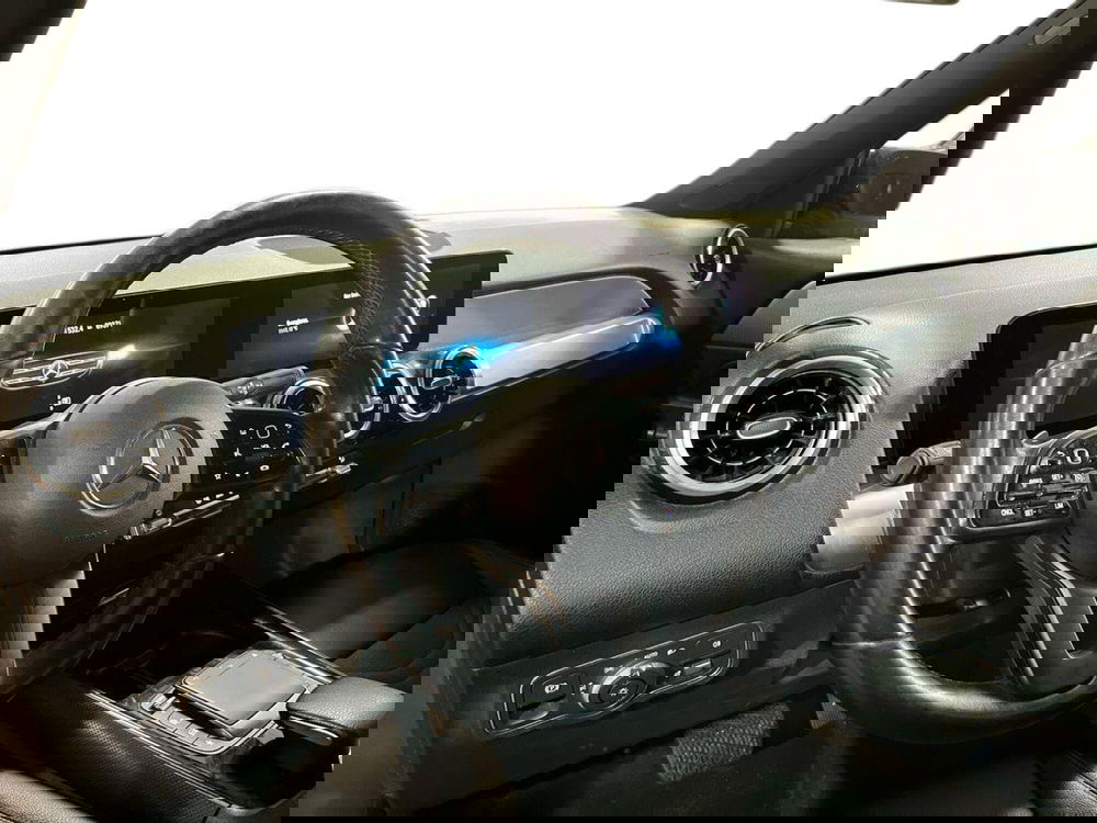 Mercedes-Benz GLB usata a Bari (8)