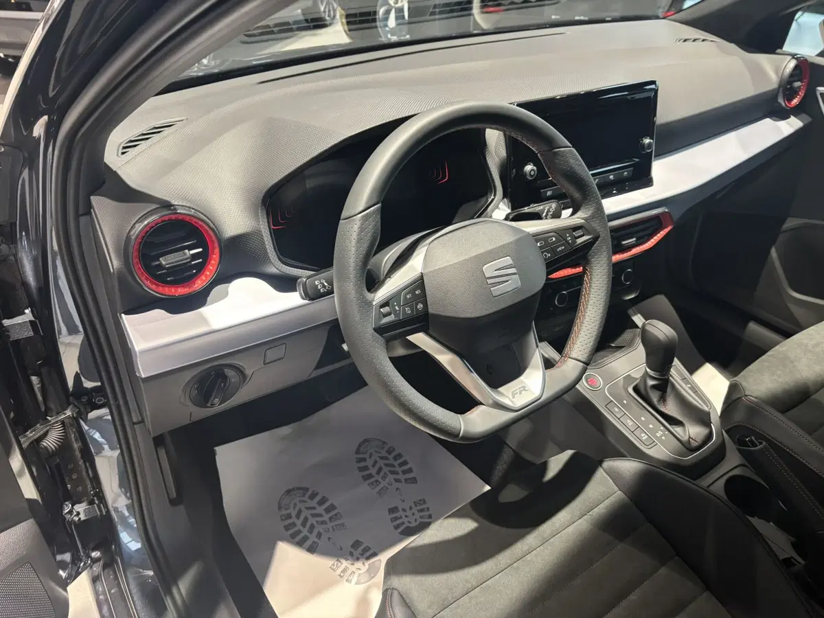 SEAT Ibiza nuova a Ferrara (8)
