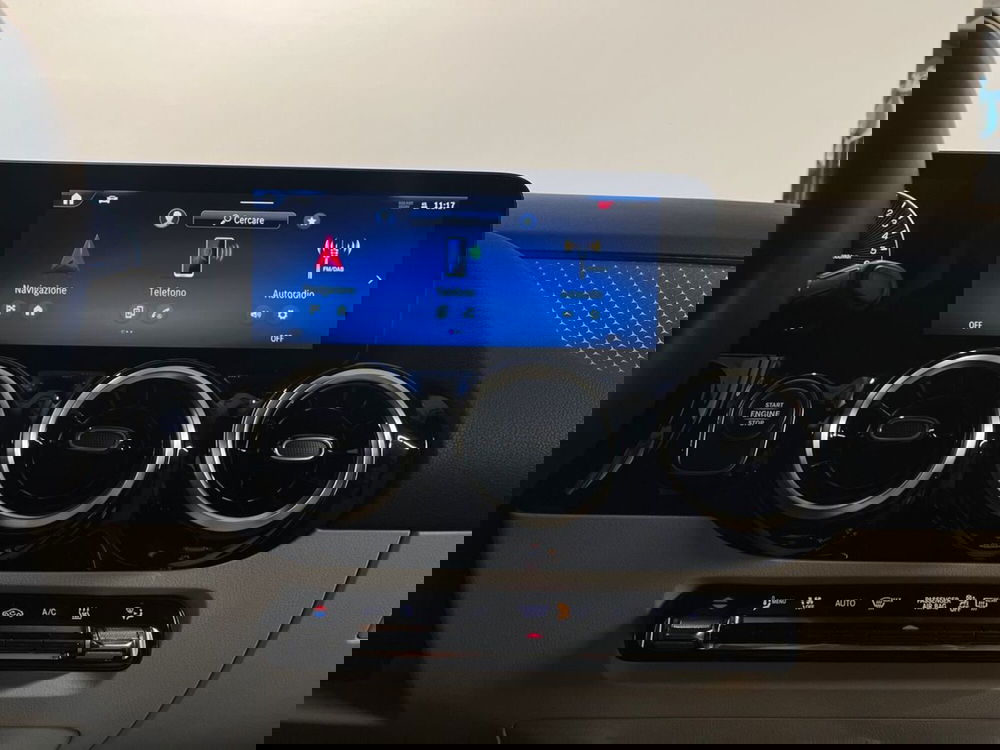 Mercedes-Benz GLA SUV usata a Milano (14)