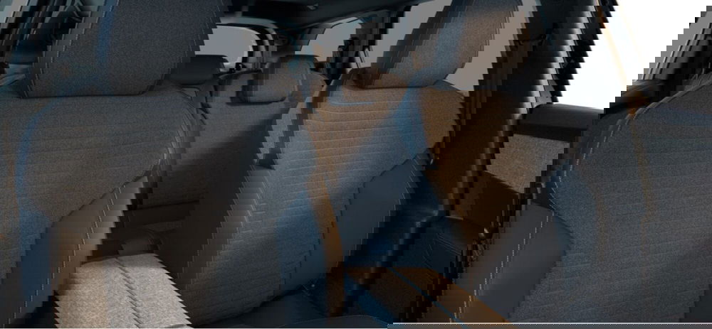 Peugeot 5008 nuova a Bari (9)