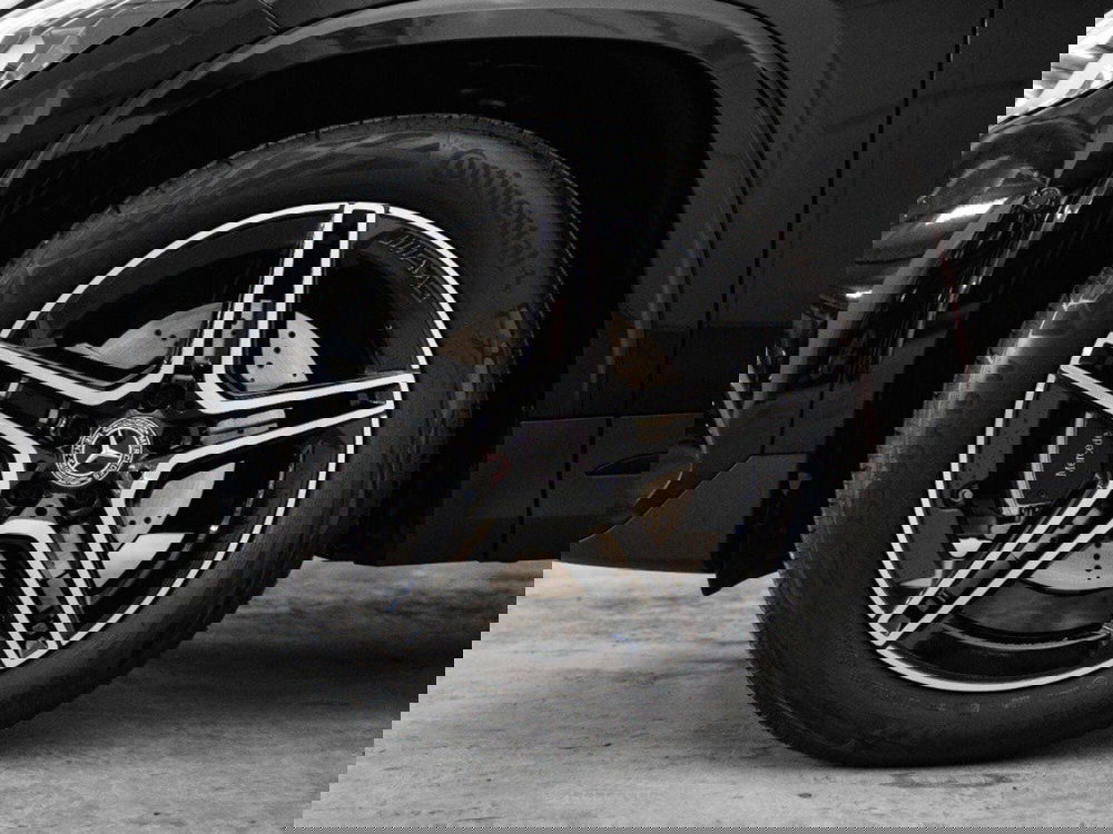 Mercedes-Benz GLA SUV nuova a Macerata (5)