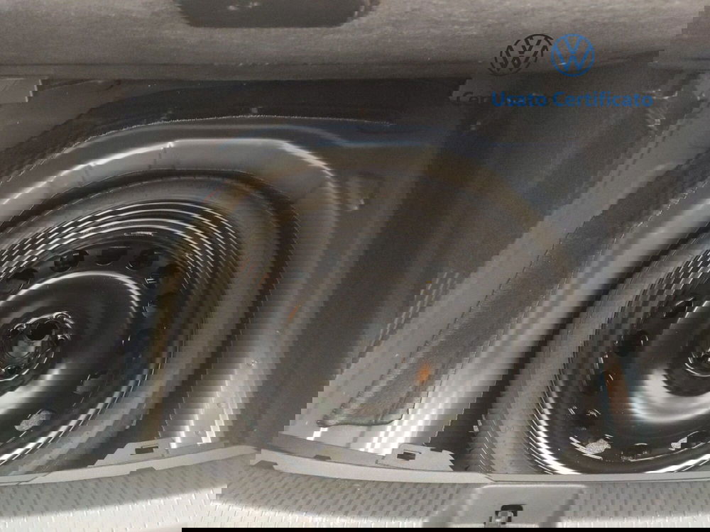 Volkswagen Taigo usata a Avellino (14)