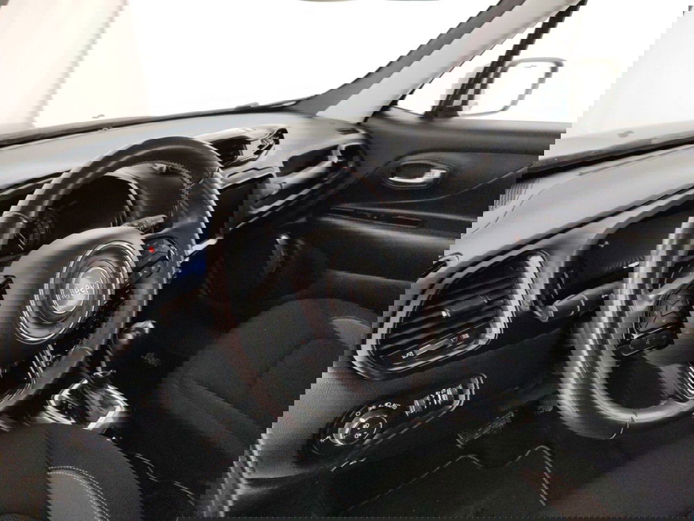 Jeep Renegade usata a Massa-Carrara (8)