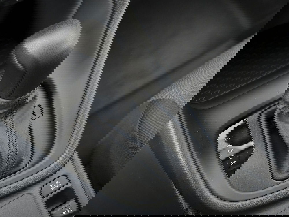 Mazda Mazda2 Hybrid nuova a Prato (11)