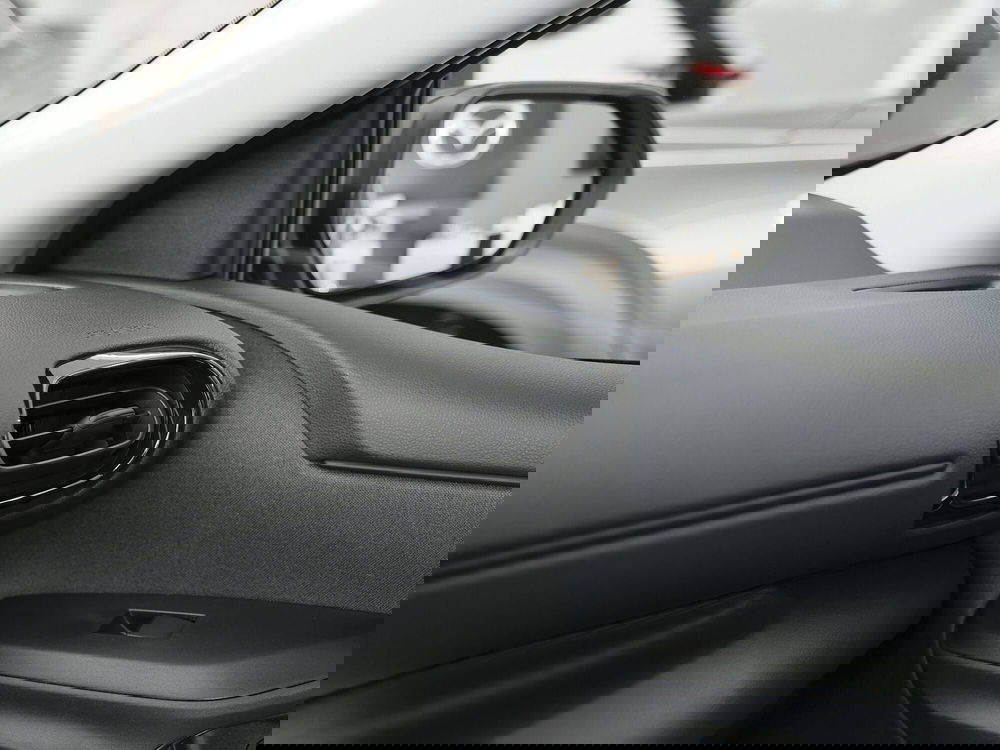 Mazda Mazda2 Hybrid nuova a Prato (12)