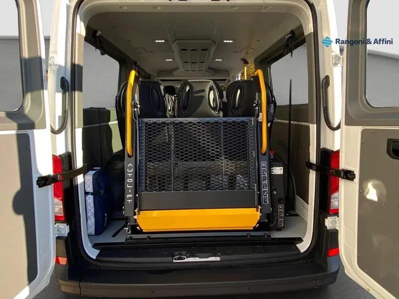 Volkswagen Veicoli Commerciali Crafter Furgone nuova a Mantova (12)