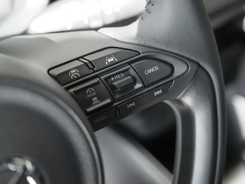 Mazda Mazda2 Hybrid nuova a Prato (8)