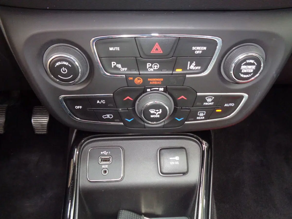 Jeep Compass usata a Belluno (16)