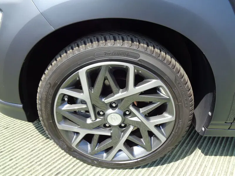 Hyundai Kona usata a Belluno (6)