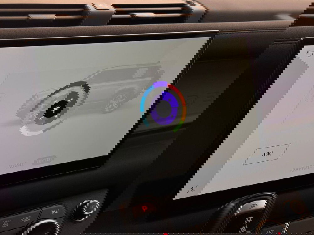 Land Rover Defender usata a Savona (16)