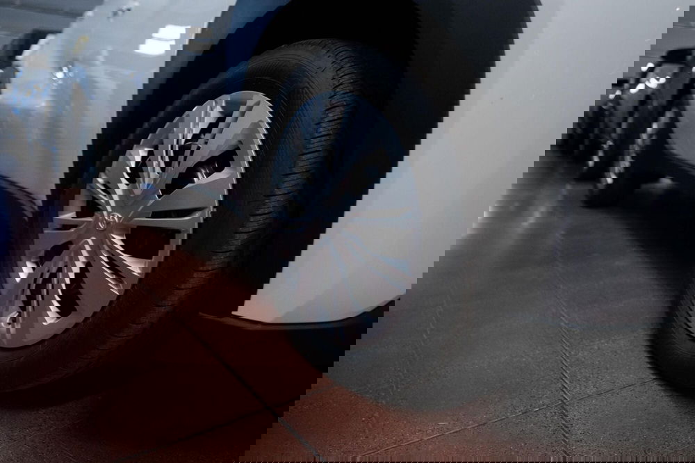 Toyota Aygo X nuova a Torino (13)