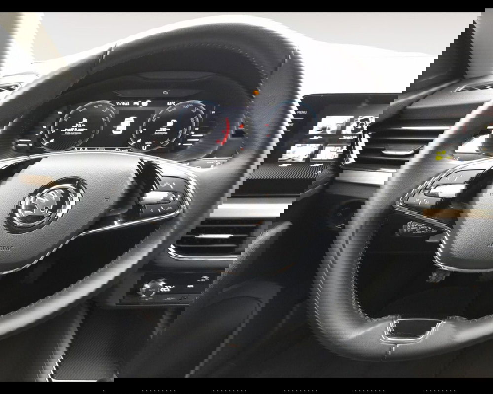 Skoda Kamiq usata a Ravenna (12)