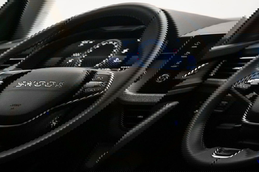 Skoda Kamiq usata a Varese (12)