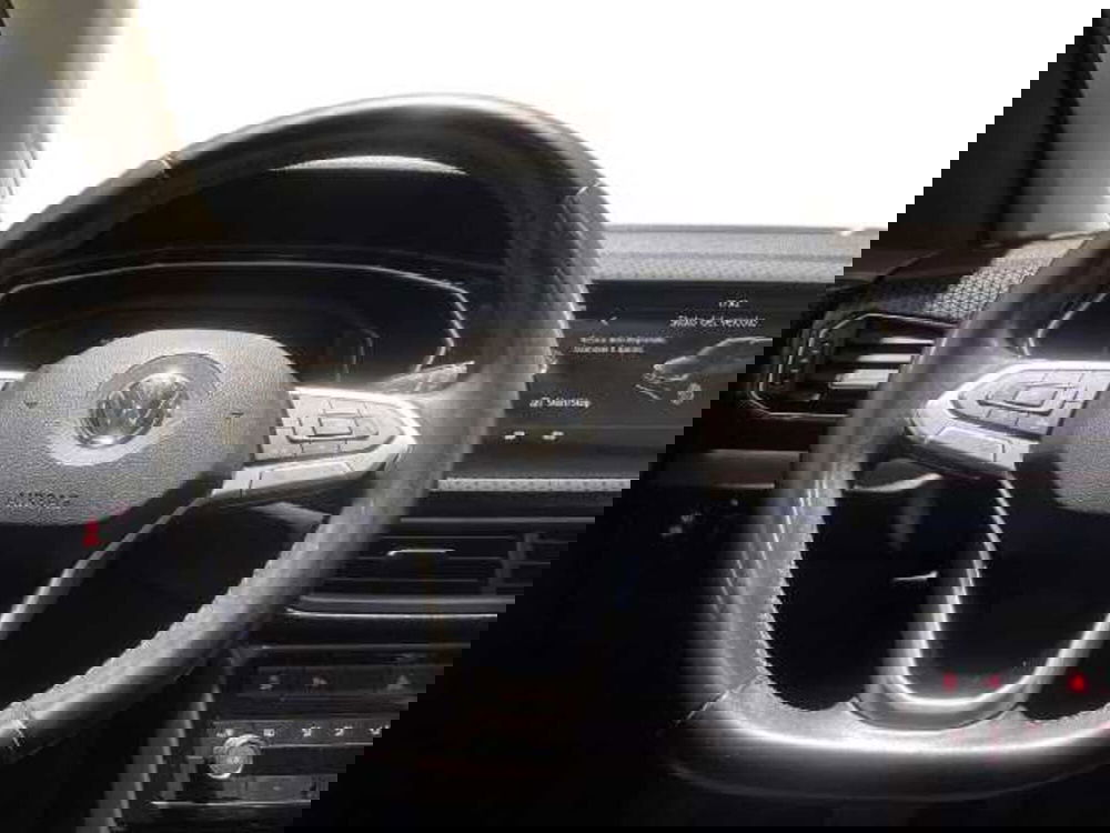 Volkswagen T-Cross usata a Pistoia (10)