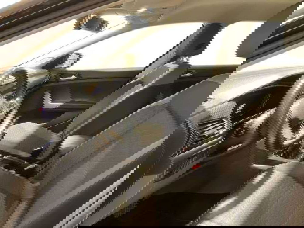 Volkswagen T-Cross usata a Pistoia (9)