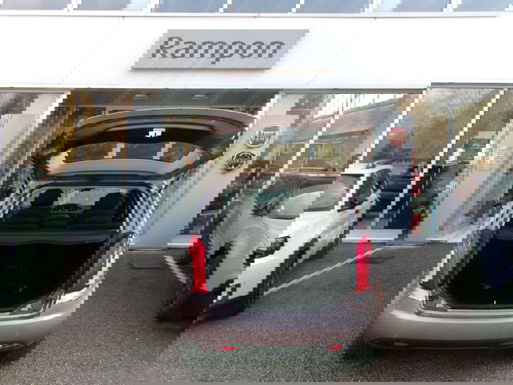 Lancia Musa usata a Venezia (20)