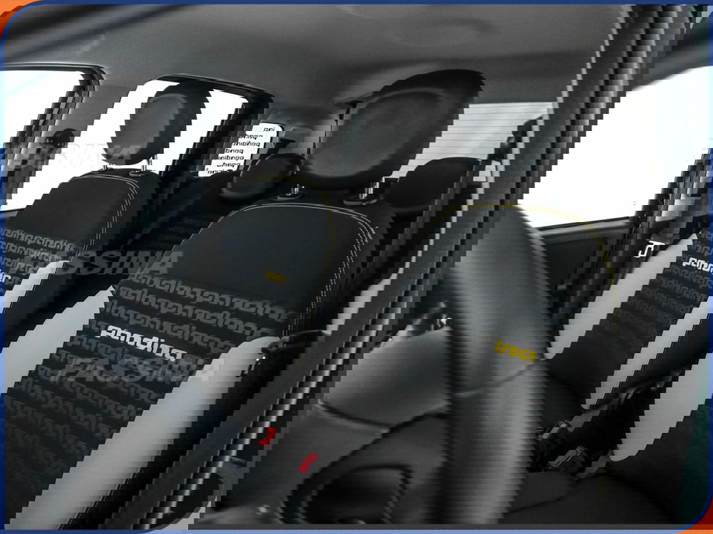 Fiat Panda Cross nuova a Milano (8)