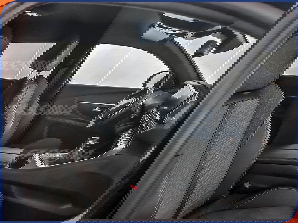 Peugeot 5008 usata a Milano (12)