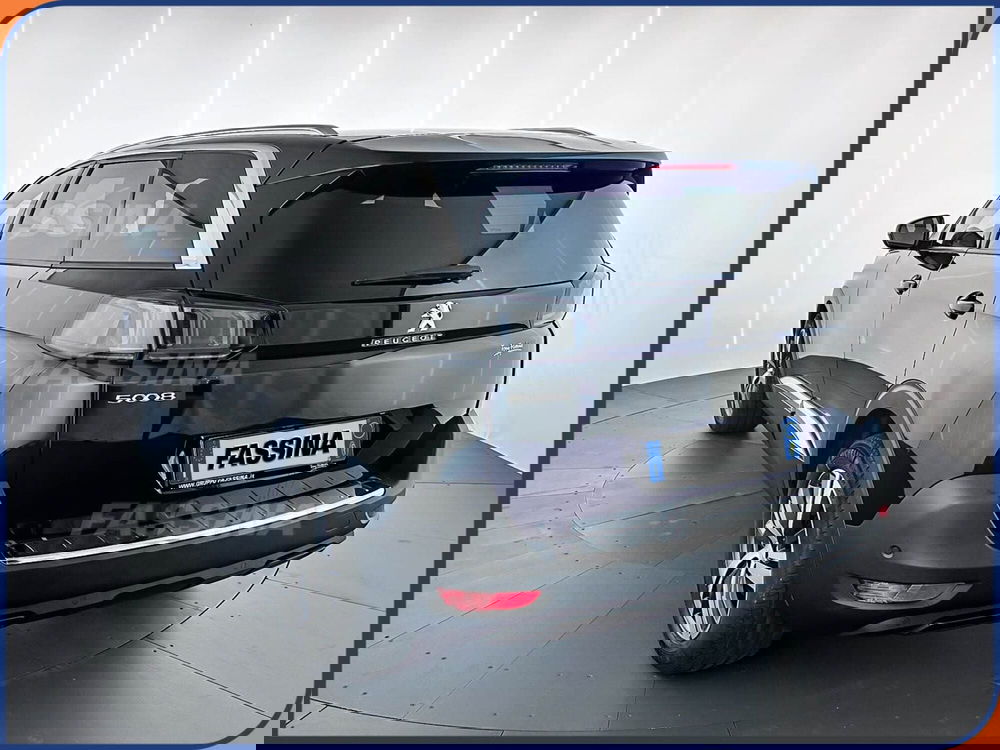 Peugeot 5008 usata a Milano (4)