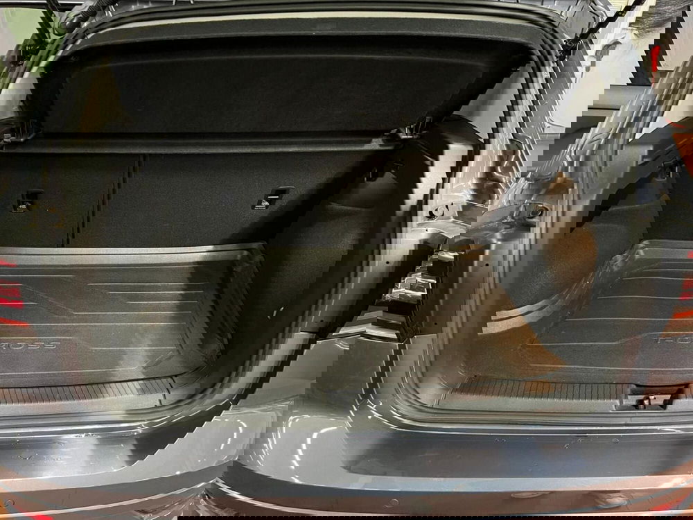 Volkswagen T-Cross usata a Lucca (15)