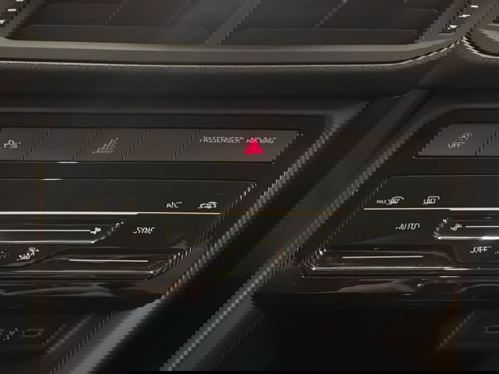 Volkswagen T-Cross usata a Terni (14)