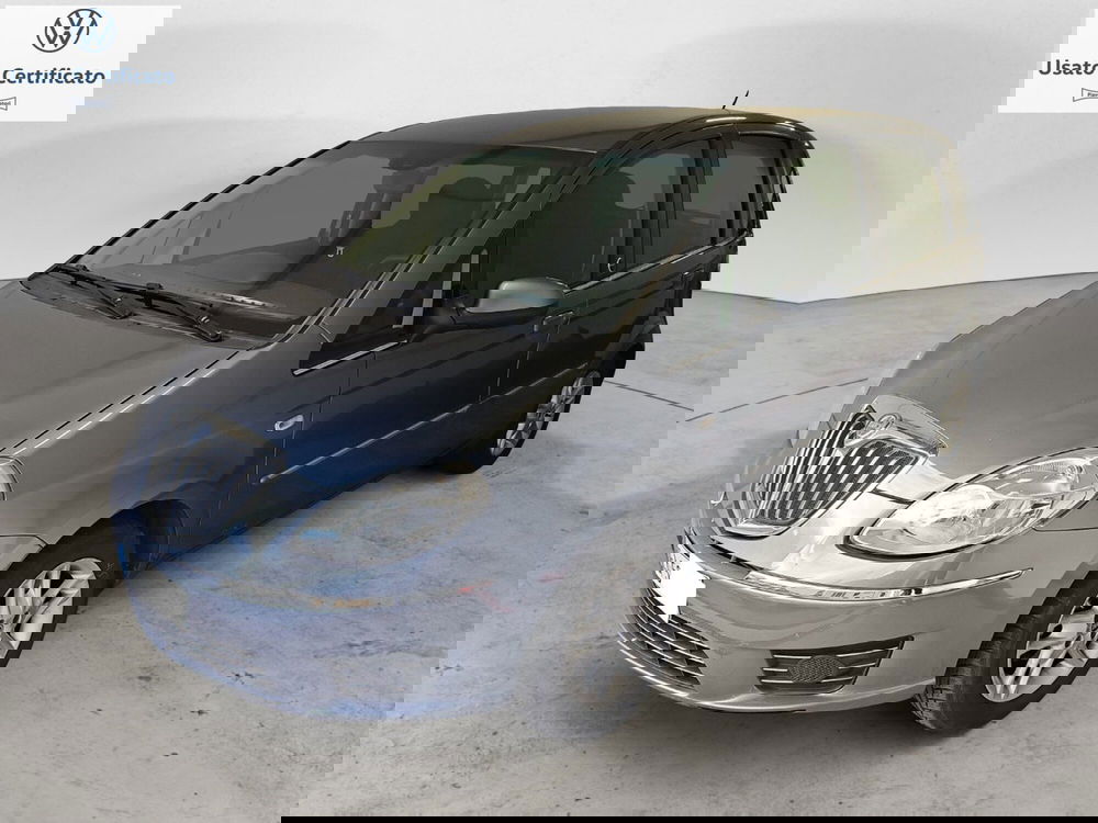 Lancia Musa usata a Genova