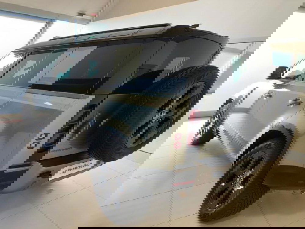 Land Rover Defender usata a Venezia (12)