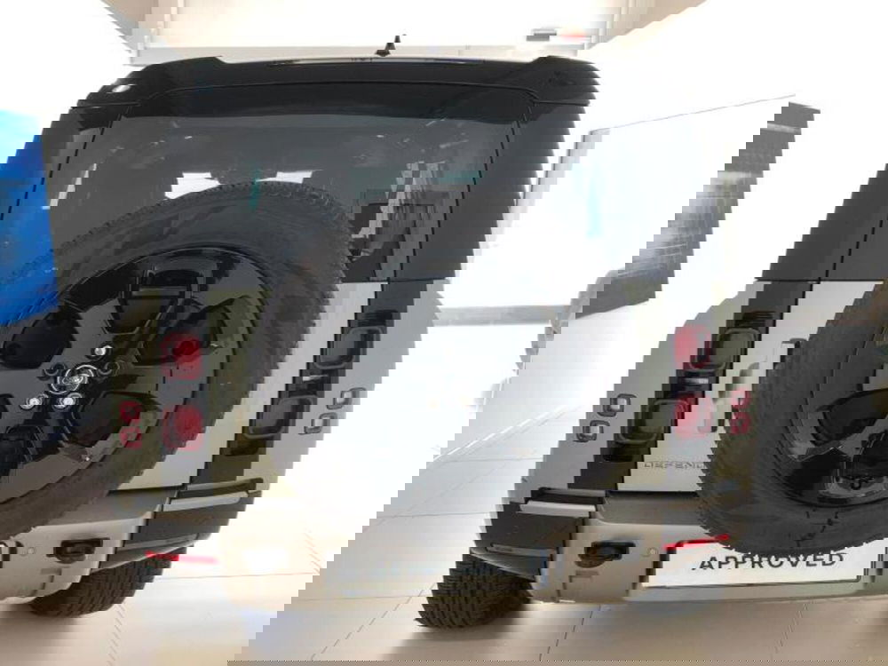 Land Rover Defender usata a Venezia (2)