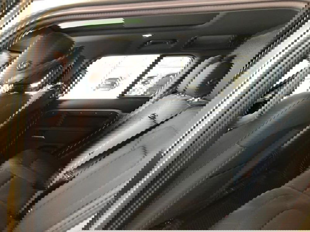 Land Rover Defender usata a Venezia (6)