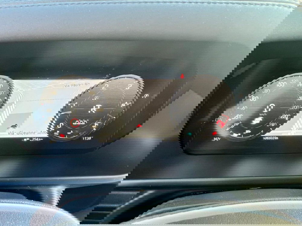 Land Rover Defender usata a Bari (10)