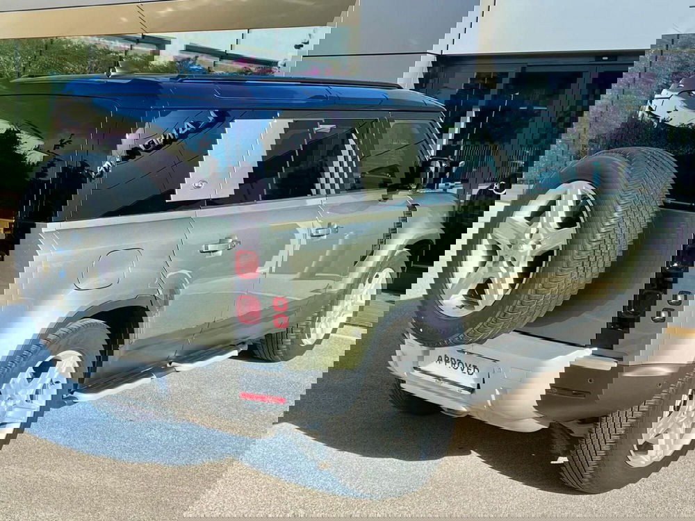 Land Rover Defender usata a Bari (2)