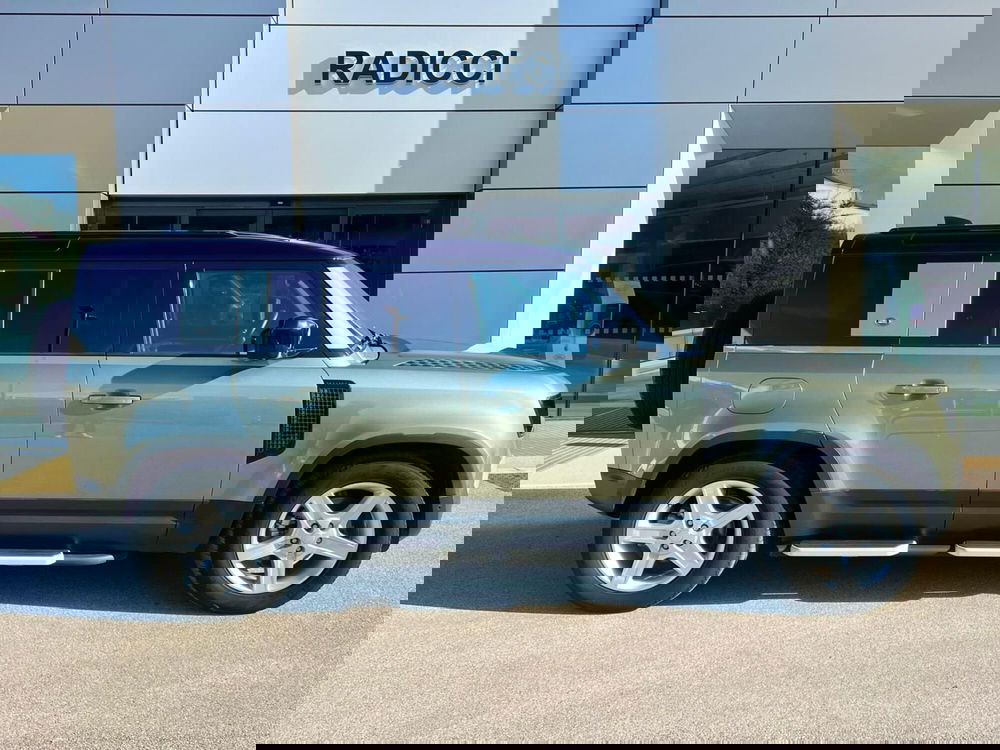 Land Rover Defender usata a Bari (6)