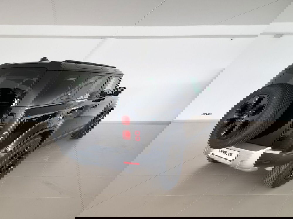 Land Rover Defender usata a Cuneo (2)