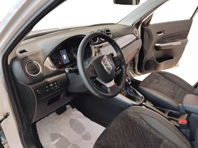 Suzuki Vitara nuova a Milano (4)