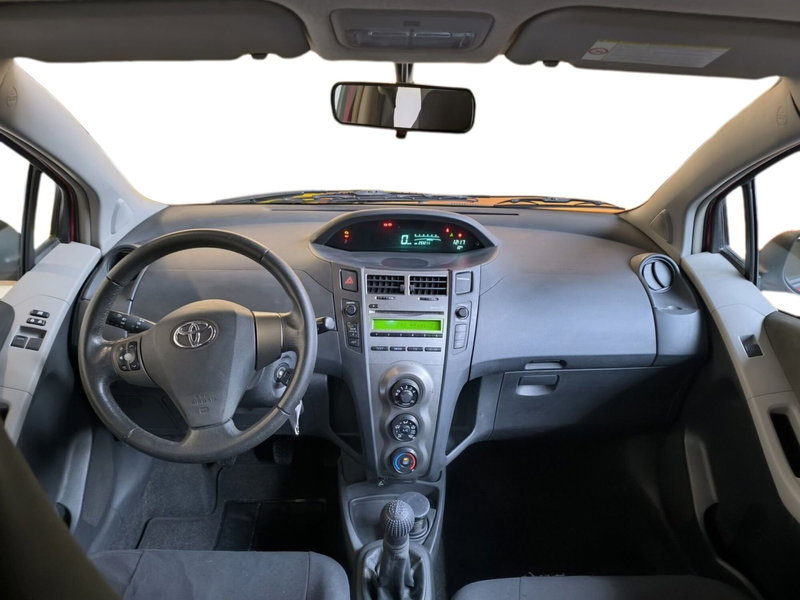 Toyota Yaris usata a Udine (10)