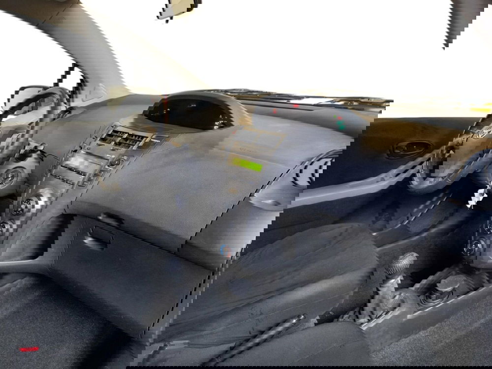 Toyota Yaris usata a Udine (11)