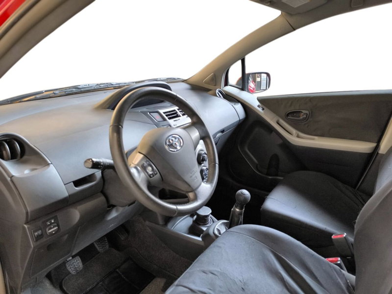 Toyota Yaris usata a Udine (9)