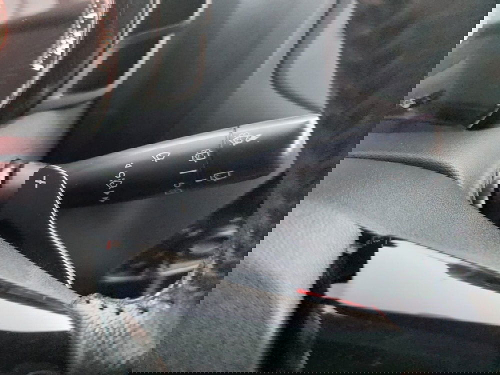 Toyota Aygo X usata a Pavia (10)