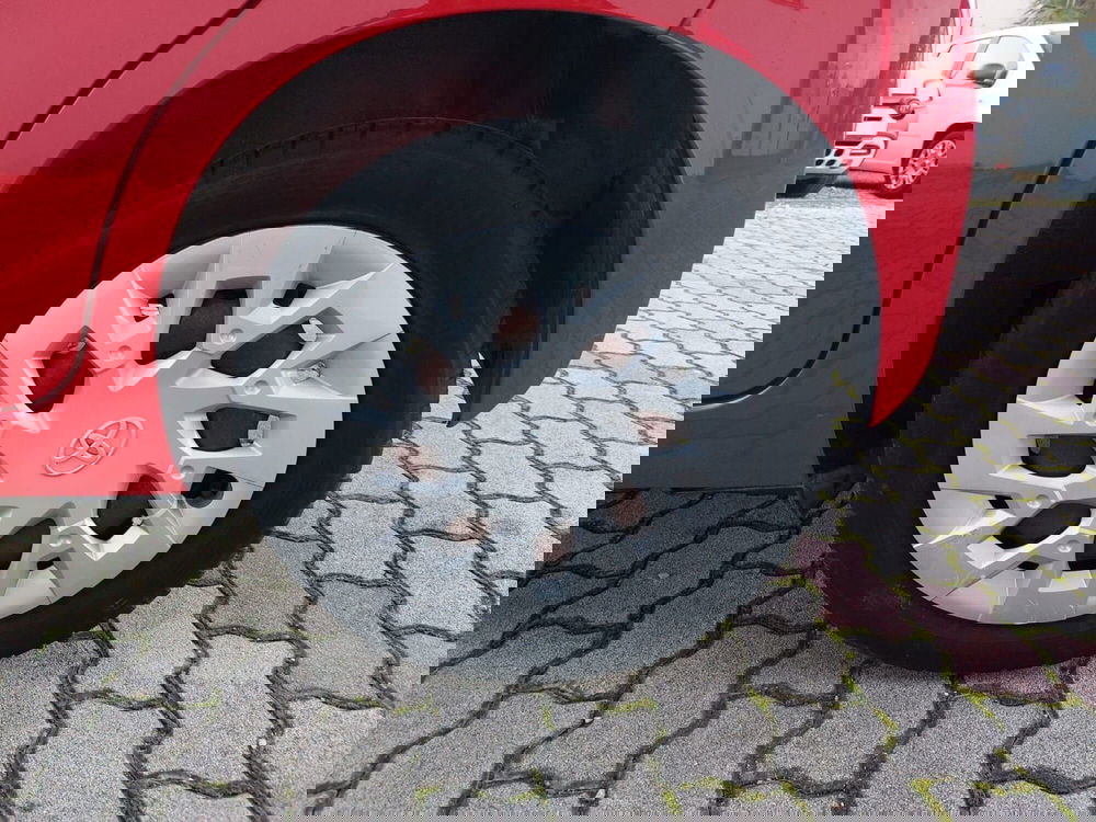 Toyota Aygo X usata a Pavia (15)