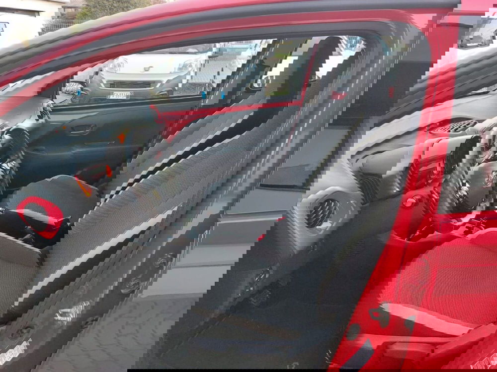 Toyota Aygo X usata a Pavia (3)