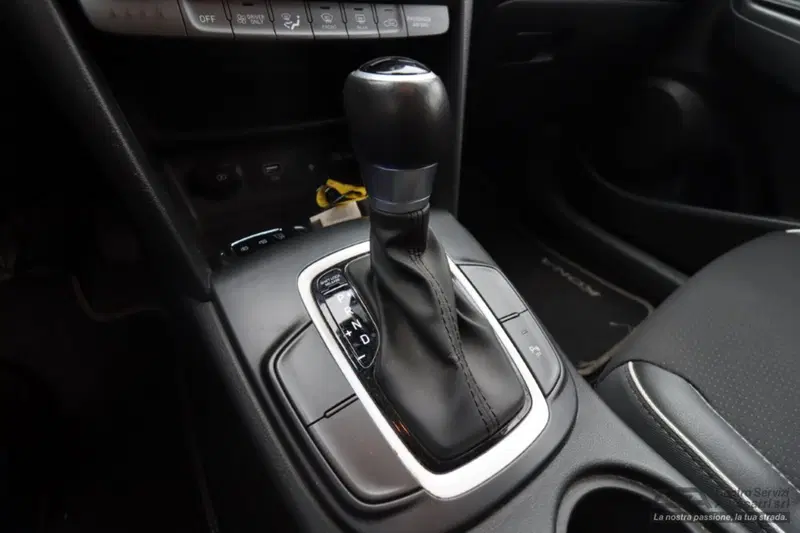 Hyundai Kona usata a Bologna (11)