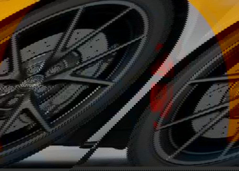 Lotus Emira nuova a Novara (10)