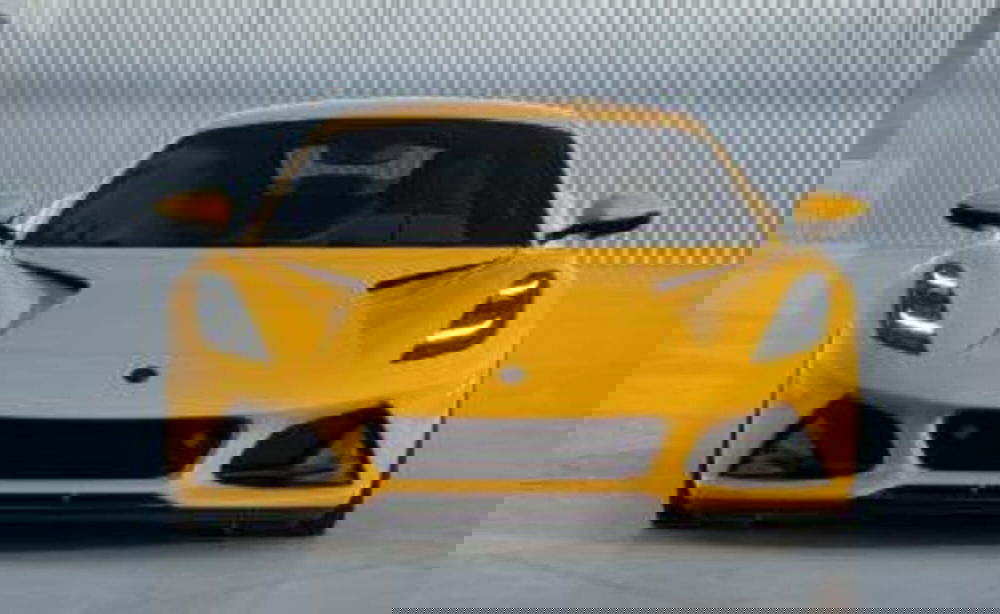 Lotus Emira nuova a Novara (2)