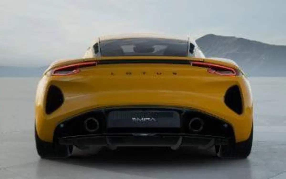 Lotus Emira nuova a Novara (7)