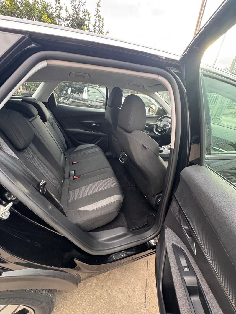 Peugeot 3008 usata a Caserta (8)