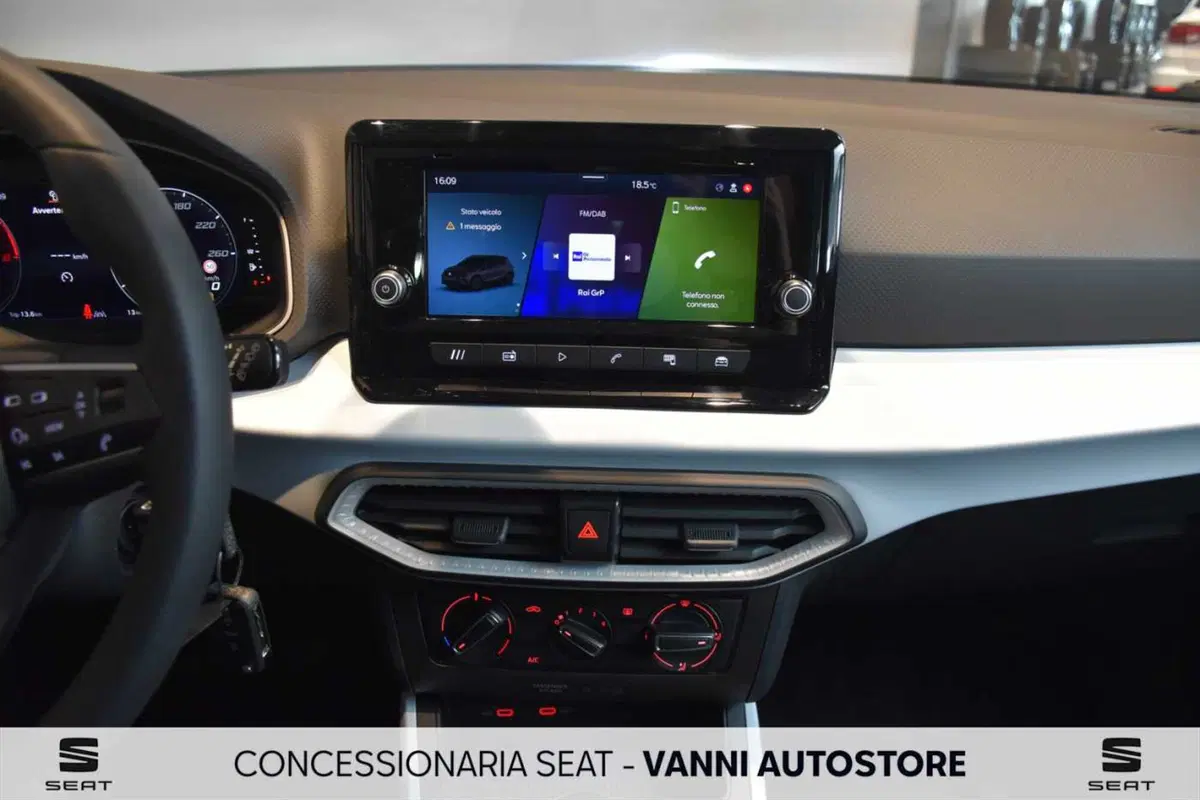 SEAT Arona nuova a Verona (10)