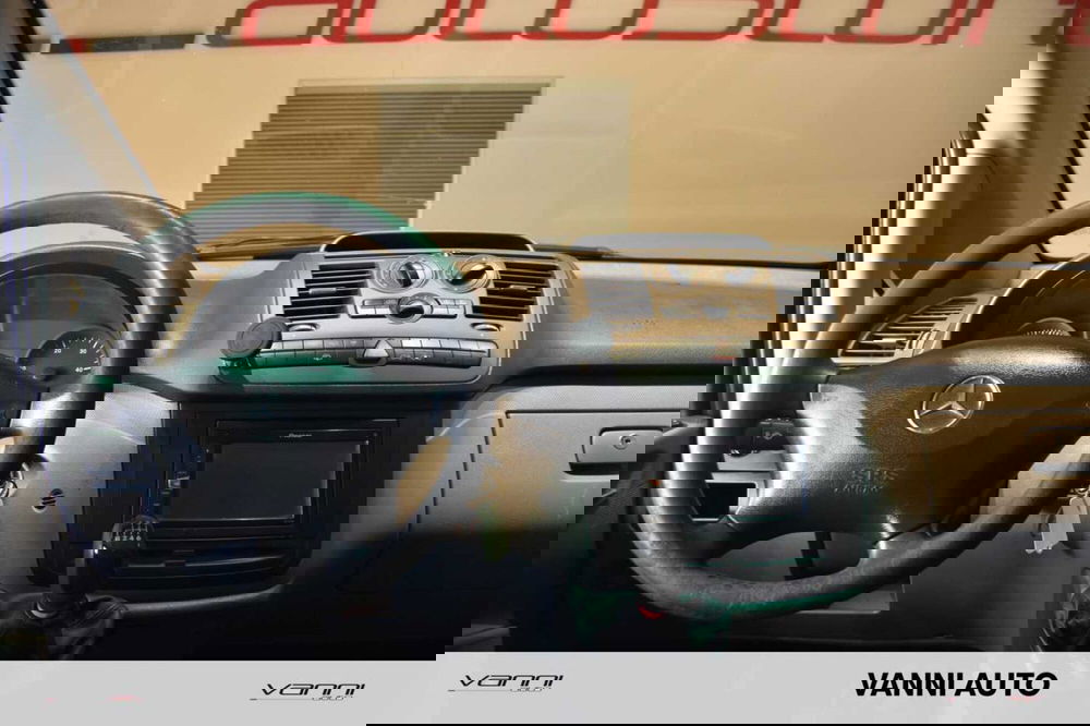 Mercedes-Benz Viano usata a Verona (11)