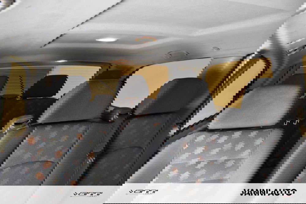 Mercedes-Benz Viano usata a Verona (9)