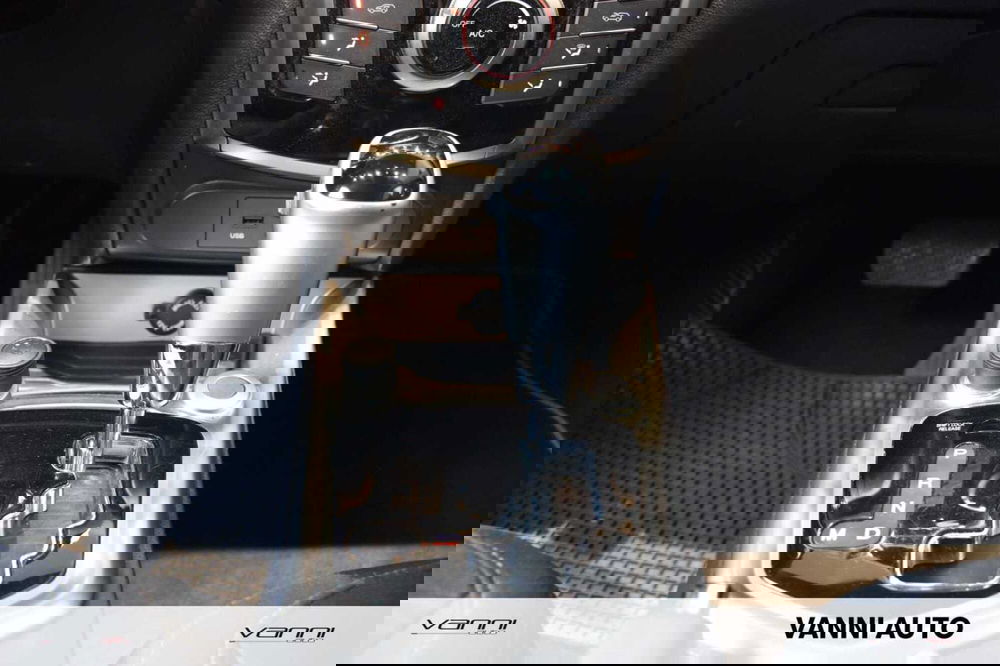 Ssangyong Tivoli usata a Verona (15)